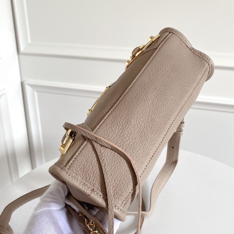 Ba1en*iaga classic city bags